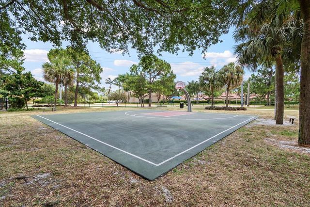 12710 Peconic Court, Wellington, FL 33414