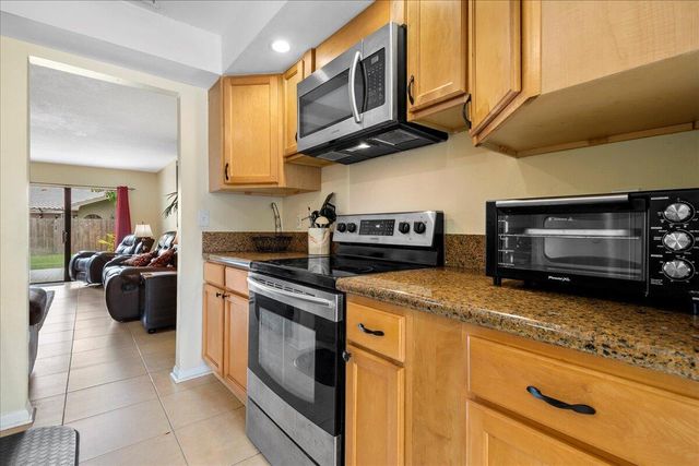 12710 Peconic Court, Wellington, FL 33414