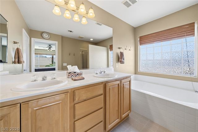 193 Regal Sunset Avenue, Henderson, NV 89002