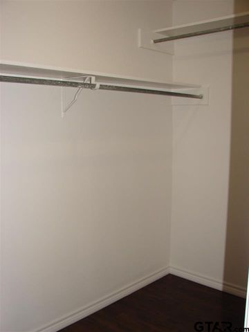 419 Top Hill Dr., Tyler, TX 75703