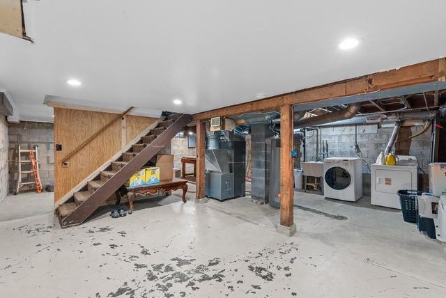 5721 N 58th STREET, Milwaukee, WI 53218