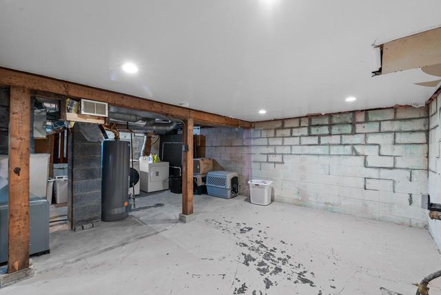 5721 N 58th STREET, Milwaukee, WI 53218