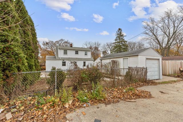 5721 N 58th STREET, Milwaukee, WI 53218