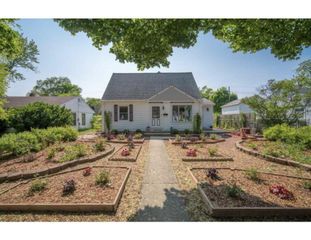 5721 N 58th STREET, Milwaukee, WI 53218