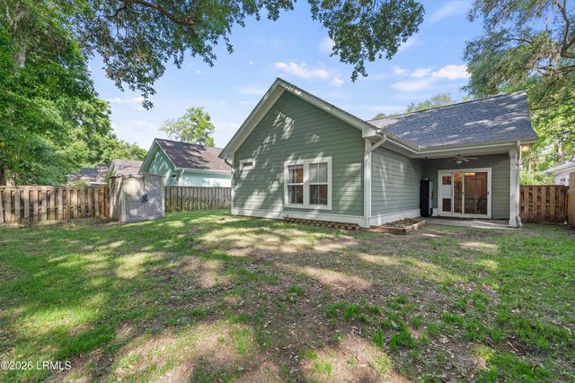 14 Carolina Village Circle, Beaufort, SC 29906