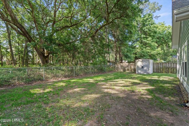 14 Carolina Village Circle, Beaufort, SC 29906