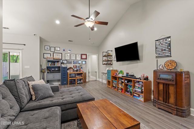 14 Carolina Village Circle, Beaufort, SC 29906