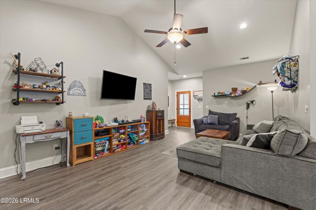 14 Carolina Village Circle, Beaufort, SC 29906