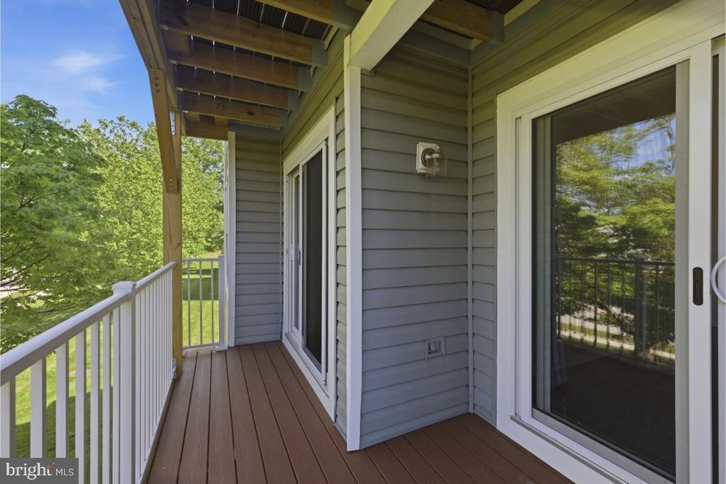 Image 14 of property listing at 6470 GREEN FIELD RD #1-105, Elkridge, MD 21075