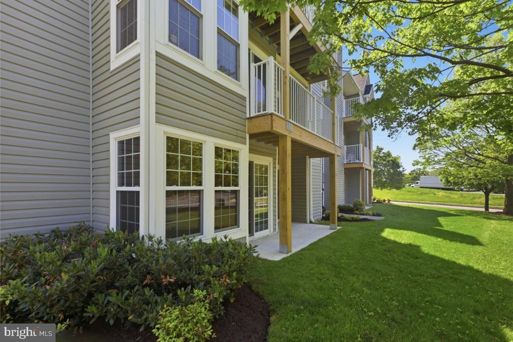 Image 16 of property listing at 6470 GREEN FIELD RD #1-105, Elkridge, MD 21075