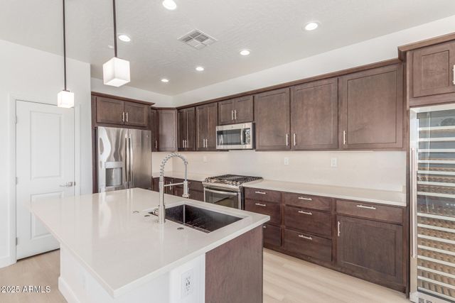 41401 N MAIDSTONE Court, Anthem, AZ 85086