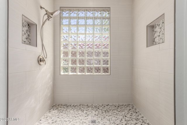 41401 N MAIDSTONE Court, Anthem, AZ 85086