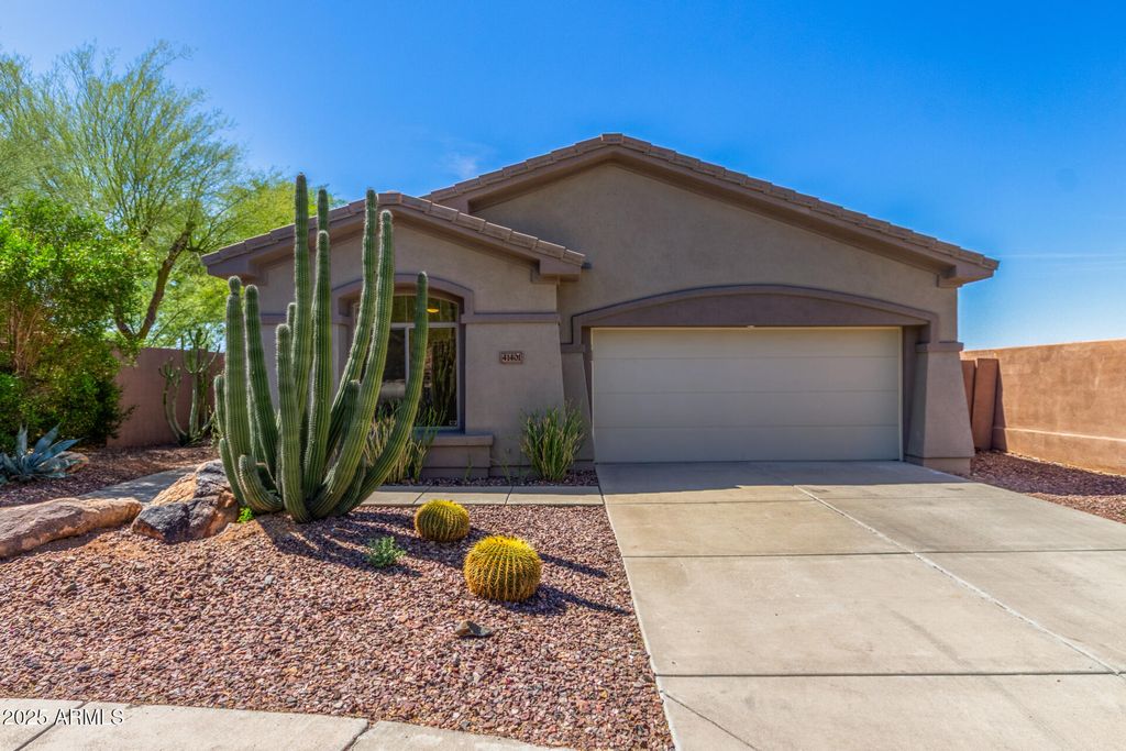 41401 N MAIDSTONE Court, Anthem, AZ 85086