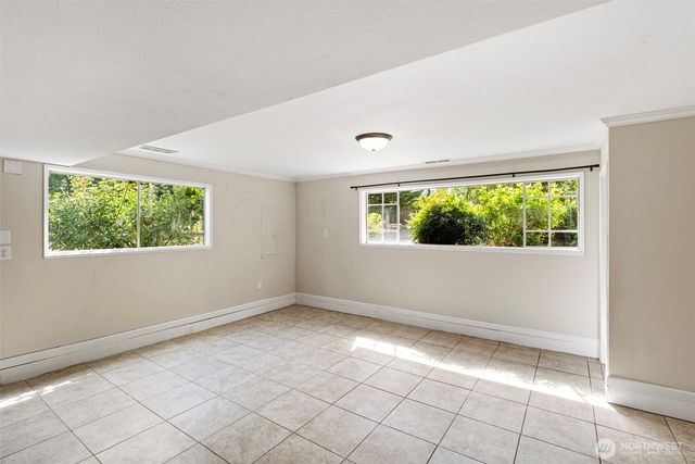 14005 51st Avenue E, Tacoma, WA 98446