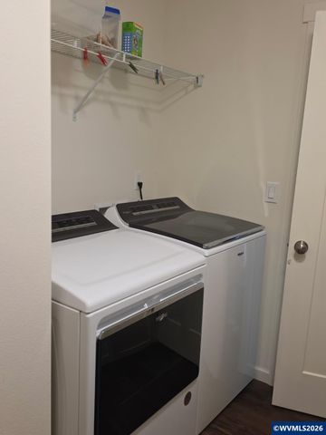 1626 1st Av E, Albany, OR 97321