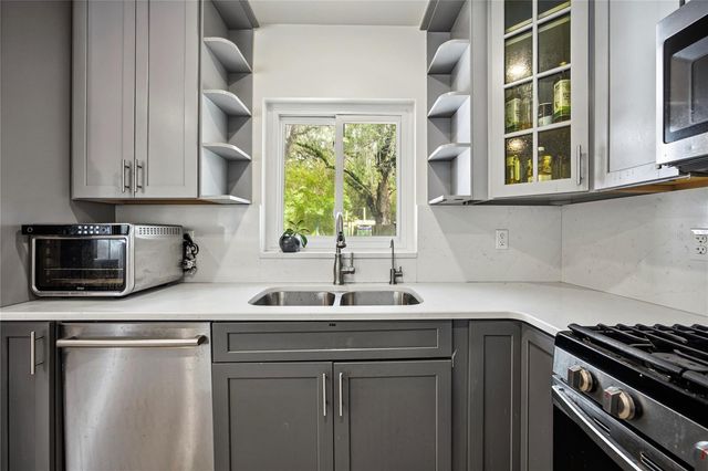 4107 NW 19TH TERRACE, Gainesville, FL 32605