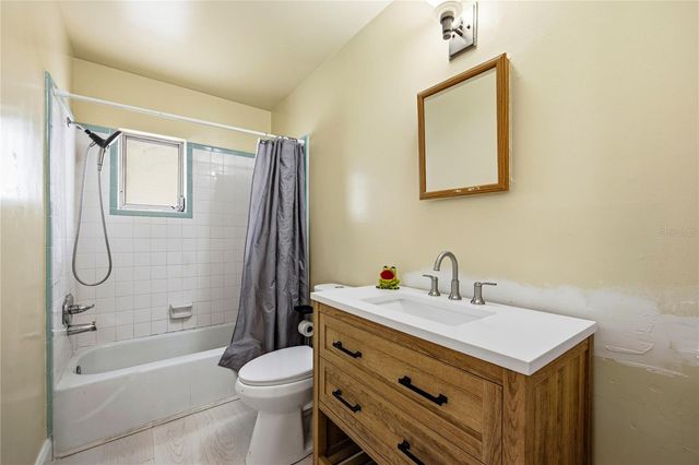 4107 NW 19TH TERRACE, Gainesville, FL 32605