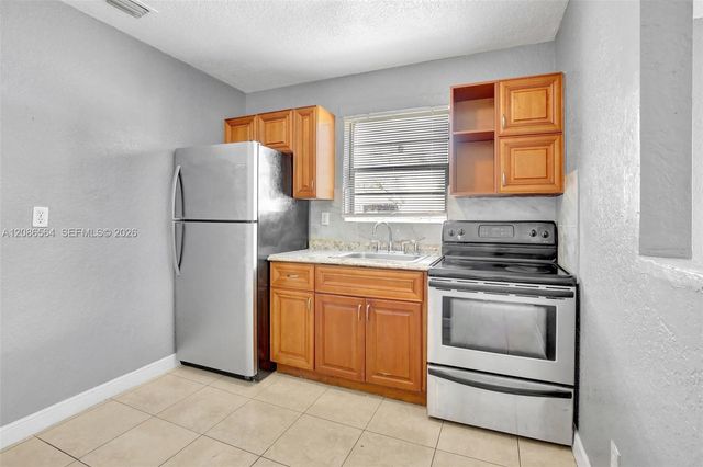 3036 NW 2nd Street 1-4, Pompano Beach, FL 33069