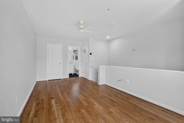 909 5TH ST SE, Washington, DC 20003