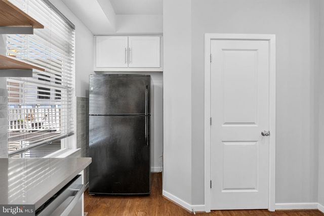 909 5TH ST SE, Washington, DC 20003