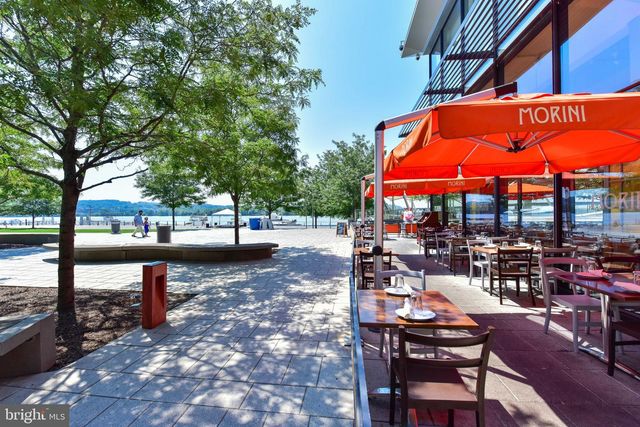 909 5TH ST SE, Washington, DC 20003
