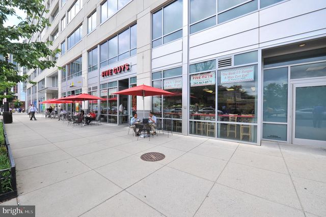 909 5TH ST SE, Washington, DC 20003