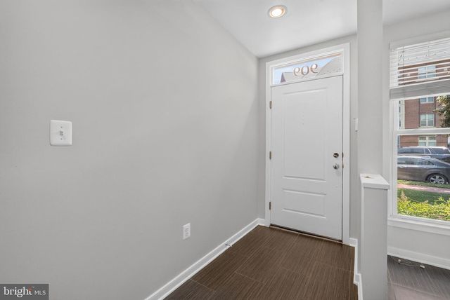 909 5TH ST SE, Washington, DC 20003