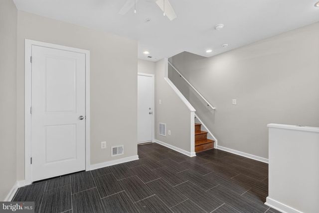 909 5TH ST SE, Washington, DC 20003