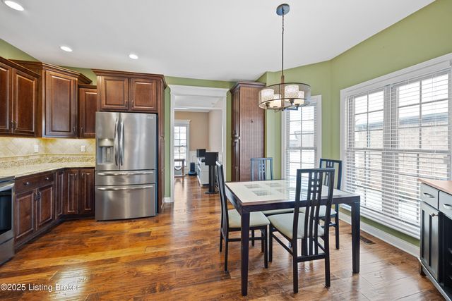 11101 Pebble Creek Dr, Louisville, KY 40241