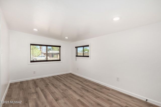 4020 E 27th Street, Tucson, AZ 85711