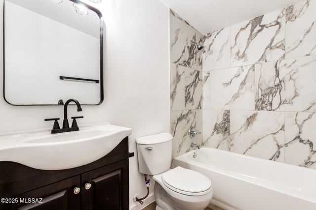 4020 E 27th Street, Tucson, AZ 85711