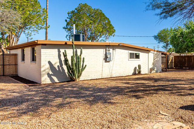 4020 E 27th Street, Tucson, AZ 85711