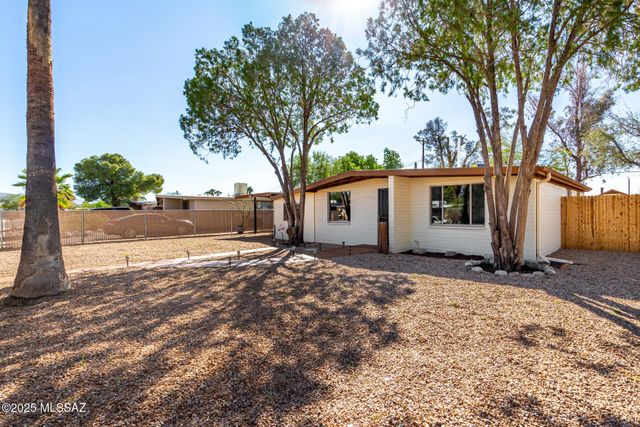 4020 E 27th Street, Tucson, AZ 85711