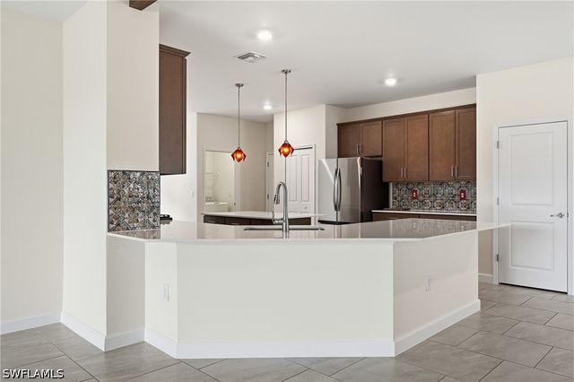 18311 Parksville DR, Estero, FL 33928
