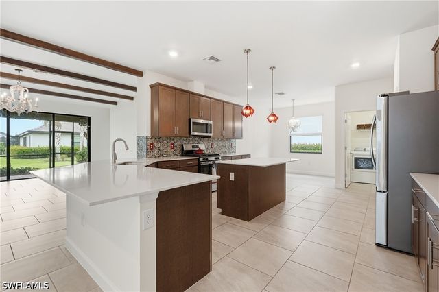 18311 Parksville DR, Estero, FL 33928