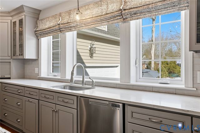 2617 Scarsborough Dr, Chesterfield, VA 23235