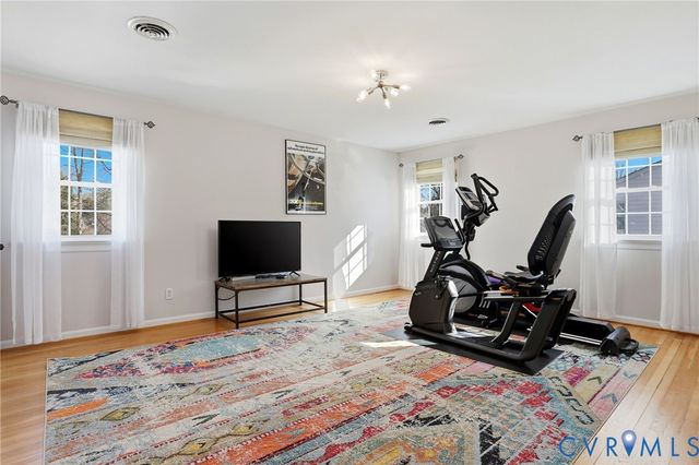 2617 Scarsborough Dr, Chesterfield, VA 23235