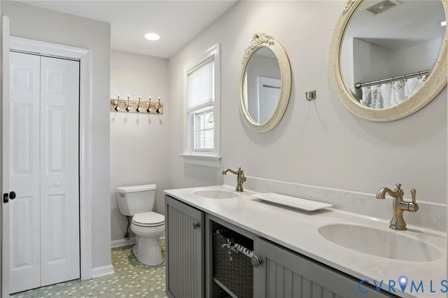 2617 Scarsborough Dr, Chesterfield, VA 23235