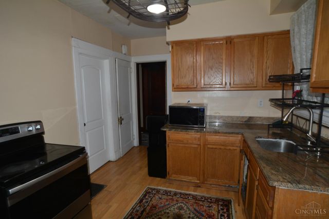 11122 Main Street, Cincinnati, OH 45241