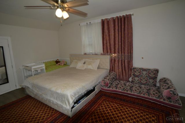 11122 Main Street, Cincinnati, OH 45241