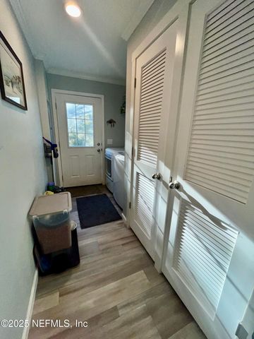 106 LAKE Circle, Satsuma, FL 32189