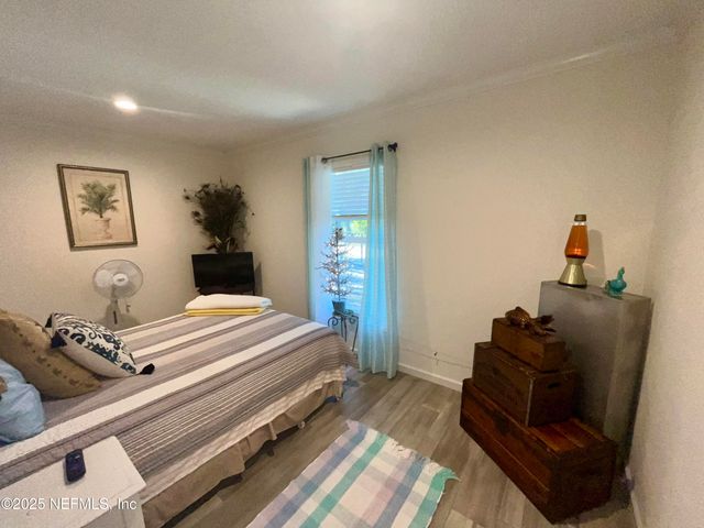 106 LAKE Circle, Satsuma, FL 32189