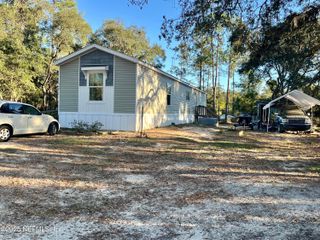 106 LAKE Circle, Satsuma, FL 32189