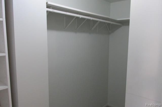 6362 Richard Run, West Bloomfield, MI 48322