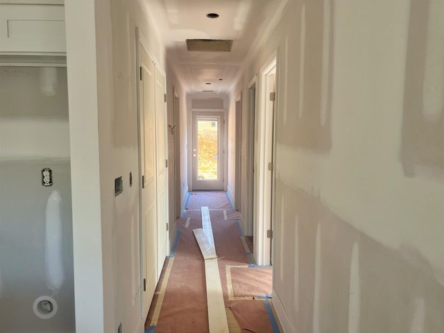 275 Highway 357, Campobello, SC 29322