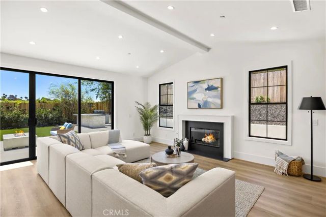24142 AMURRO, Mission Viejo, CA 92691