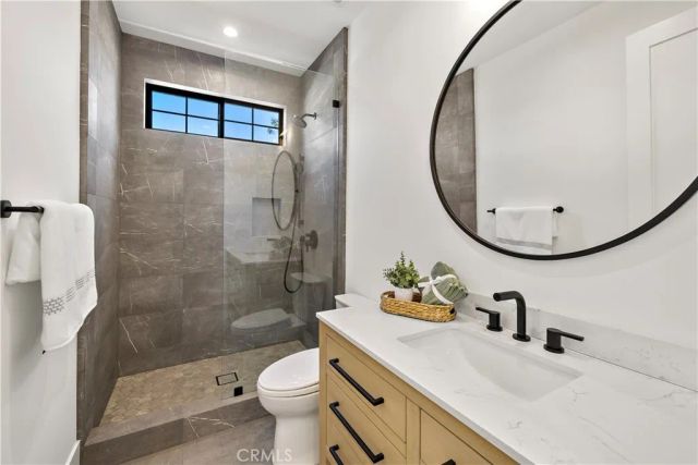 24142 AMURRO, Mission Viejo, CA 92691