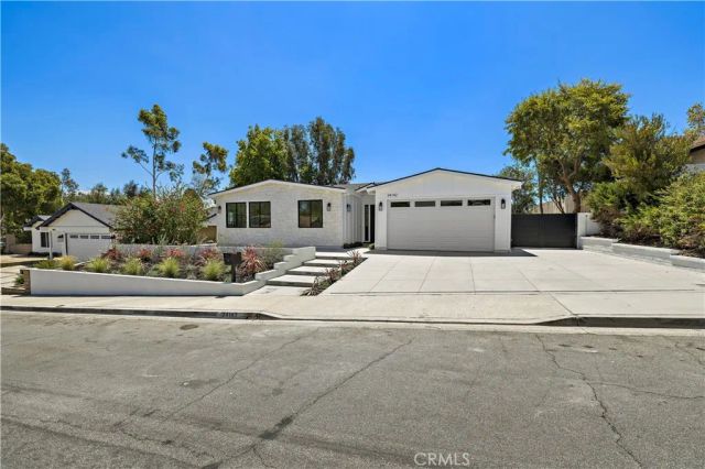 24142 AMURRO, Mission Viejo, CA 92691