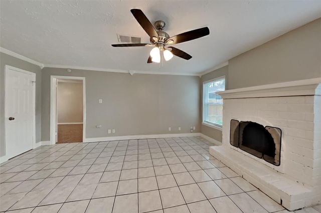 3238 Three Pines Drive, Houston, TX 77339