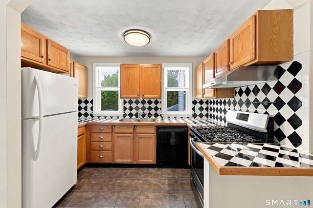 126 Booth Street 2, New Britain, CT 06053